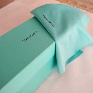 Empty Tiffany glasses box and cloth